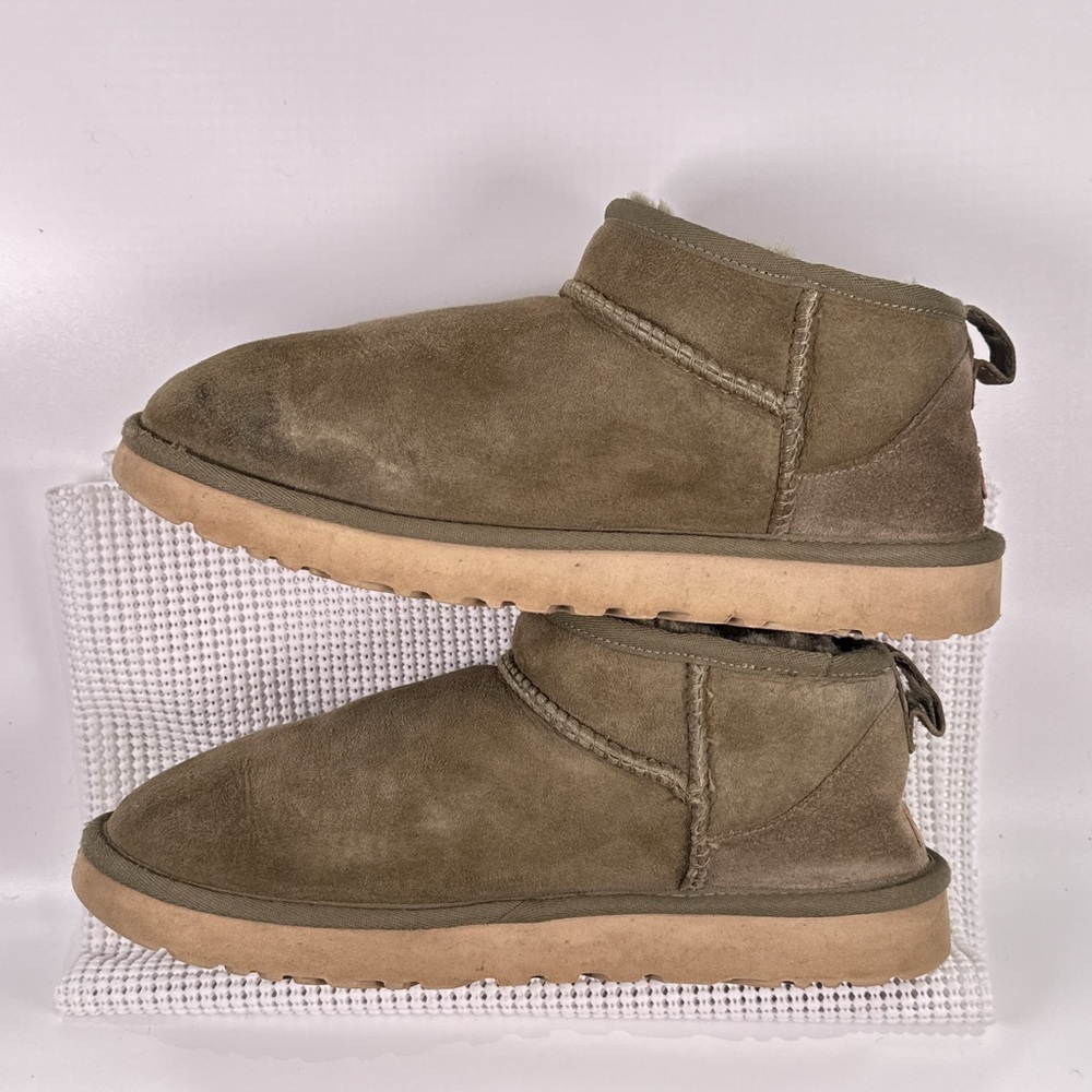 UGG Women Classic Ultra Mini Shearling Boots Olive Suede Size 10 - Picture 3 of 13